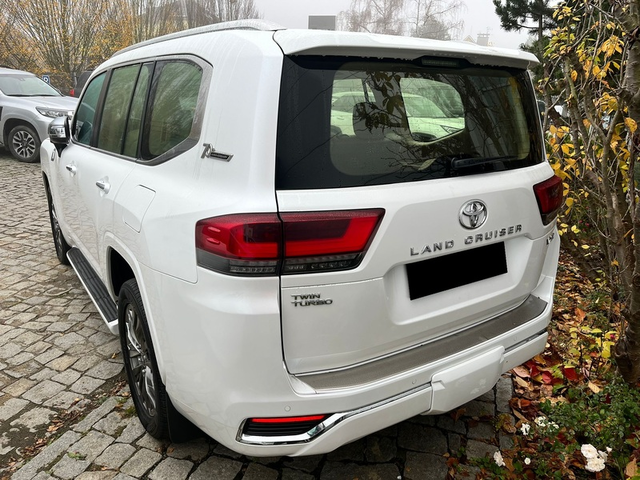 TOYOTA Frontlander Land Cruiser 300 3.5 V6  - автомобили, коли, обяви за нови и употребявани 3