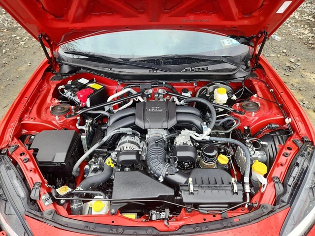 Toyota GR86 Premium | Performance Package - автомобили, коли, обяви за нови и употребявани 10