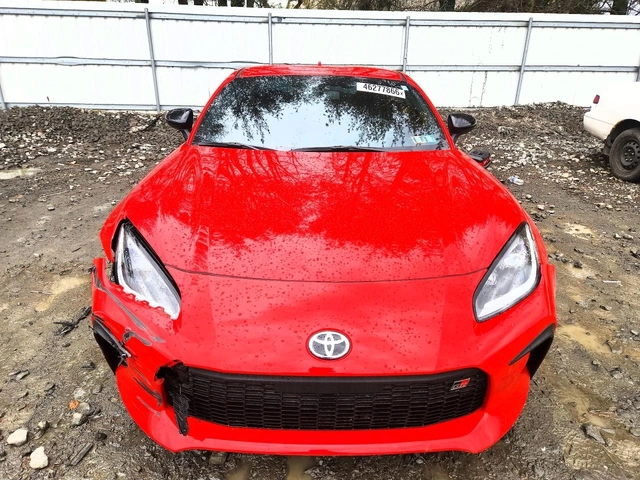 Toyota GR86 Premium | Performance Package - автомобили, коли, обяви за нови и употребявани 4