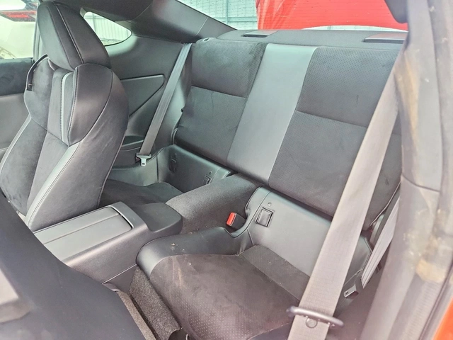 Toyota GR86 Premium | Performance Package - автомобили, коли, обяви за нови и употребявани 9