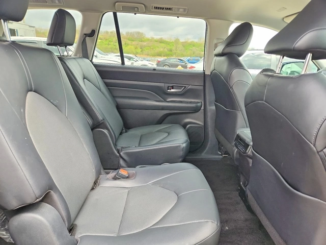 Toyota Grand Highlander XLE AWD - автомобили, коли, обяви за нови и употребявани 10