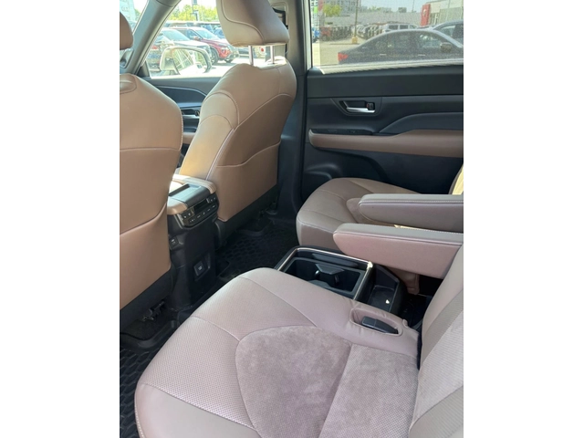 Toyota Grand Highlander HYBRID PLATINUM ОБДУХВАНЕ ОТЗАД  HUD 360 AWD - автомобили, коли, обяви за нови и употребявани 8