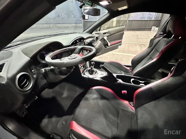 Toyota 86 * РЪЧКА* Ориги TRD ПАКЕТ* 4-БУТАЛНИ СПИРАЧКИ* Кова - автомобили, коли, обяви за нови и употребявани 5