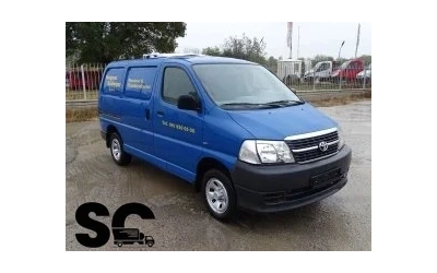 toyota-hiace - 0