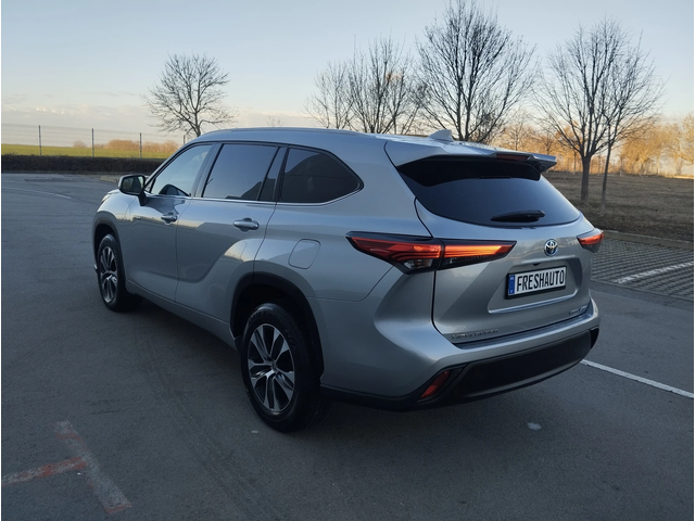 Toyota Highlander 2.5HYBRID 4x4 Камера 7мес. - автомобили, коли, обяви за нови и употребявани 3