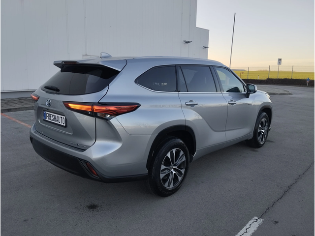 Toyota Highlander 2.5HYBRID 4x4 Камера 7мес. - автомобили, коли, обяви за нови и употребявани 4