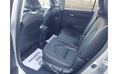 Toyota Highlander 2.5HYBRID 4x4 Камера 7мес. - автомобили, коли, обяви за нови и употребявани 6