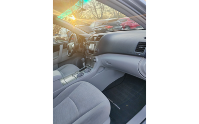 Toyota Highlander 3.5, V6, 273к.с. ТОП - автомобили, коли, обяви за нови и употребявани 16