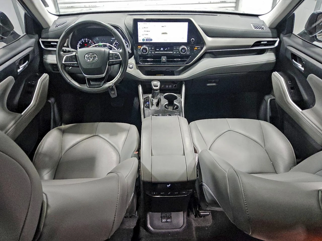 Toyota Highlander L* DISTRONIC* 8 МЕСТНА* KEYLESS* LED* - автомобили, коли, обяви за нови и употребявани 7