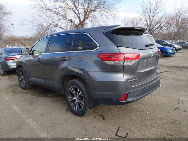 Toyota Highlander 3.5L V-6 DI, DOHC, VVT, 295HP All Wheel Drive - автомобили, коли, обяви за нови и употребявани 2