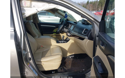 toyota-highlander-3-5l-v-6-dohc-vvt-270hp-all-wheel-drive - 4