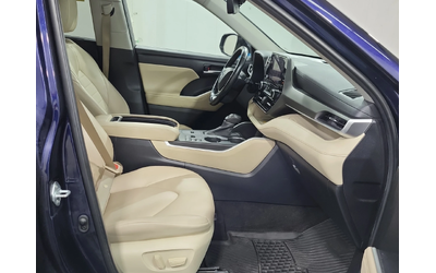 Toyota Highlander 2.5 XLE - автомобили, коли, обяви за нови и употребявани 12