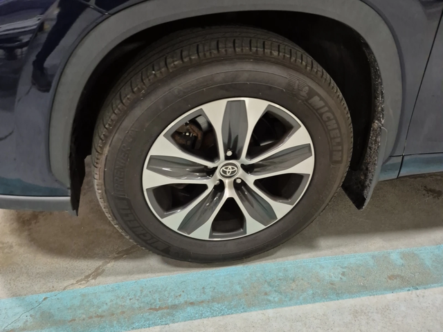 Toyota Highlander XLE* Шибидах* Подгрев* Задна камера* - автомобили, коли, обяви за нови и употребявани 4