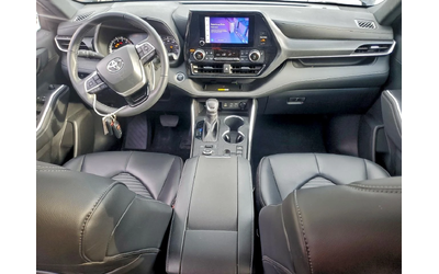 Toyota Highlander * XSE* КОЖА* ПОДГРЕВ* ПАНОРАМА* LED* - автомобили, коли, обяви за нови и употребявани 7