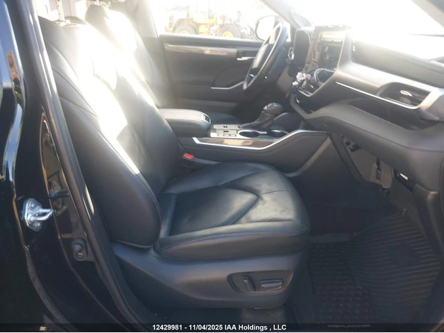 Toyota Highlander Hybrid* Platinum* 4WD - автомобили, коли, обяви за нови и употребявани 8