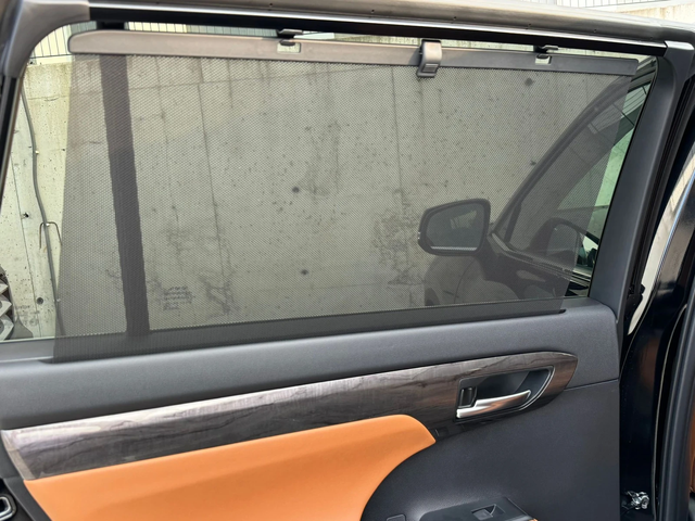 Toyota Highlander 2, 5-Hybrid/4x4/Luxury/Pano/6+ 1 - автомобили, коли, обяви за нови и употребявани 11