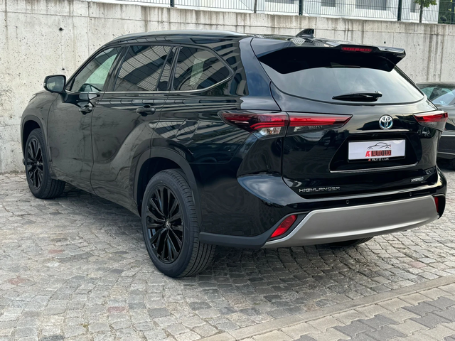 Toyota Highlander 2, 5-Hybrid/4x4/Luxury/Pano/6+ 1 - автомобили, коли, обяви за нови и употребявани 4