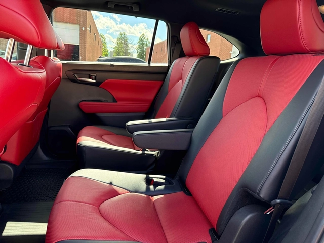 Toyota Highlander XSE AWD * 7 МЕСТЕН * ПАНОРАМА * КЕЙЛЕС * CRAFAX - автомобили, коли, обяви за нови и употребявани 6
