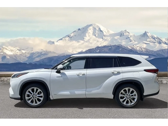 Toyota Highlander HYBRID LIMITED * AWD * 8 МЕСТЕН * ПАНО * CARFAX * - автомобили, коли, обяви за нови и употребявани 2