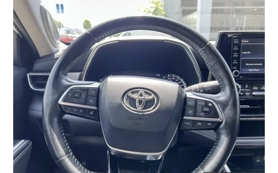 Toyota Highlander HYBRID LIMITED * AWD * 8 МЕСТЕН * ПАНО * CARFAX * - автомобили, коли, обяви за нови и употребявани 6
