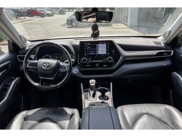 Toyota Highlander HYBRID LIMITED * AWD * 8 МЕСТЕН * ПАНО * CARFAX * - автомобили, коли, обяви за нови и употребявани 8