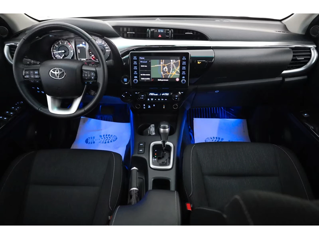 Toyota Hilux Executive - автомобили, коли, обяви за нови и употребявани 4