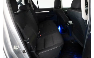 Toyota Hilux Executive - автомобили, коли, обяви за нови и употребявани 6