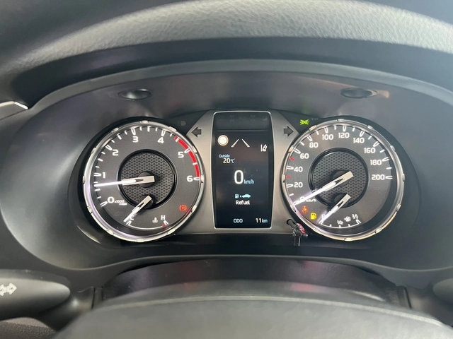Toyota Hilux 2.8D 6MT Comfort - автомобили, коли, обяви за нови и употребявани 12