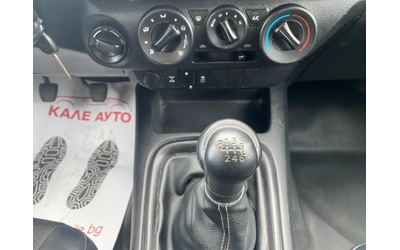 Toyota Hilux 2.4 D, MT - автомобили, коли, обяви за нови и употребявани 14