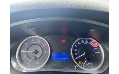 Toyota Hilux 2.4 D, MT - автомобили, коли, обяви за нови и употребявани 15