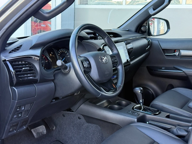 Toyota Hilux - автомобили, коли, обяви за нови и употребявани 9