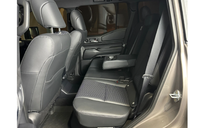 Toyota Land cruiser Luxury - автомобили, коли, обяви за нови и употребявани 6