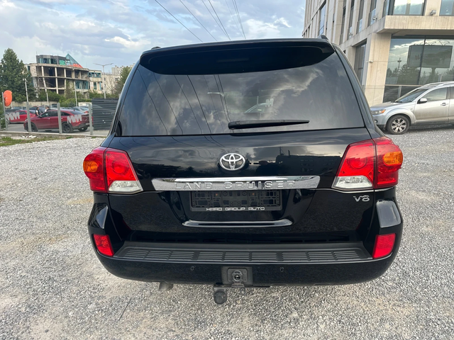 Toyota Land cruiser НАВИГАЦИЯ - автомобили, коли, обяви за нови и употребявани 5