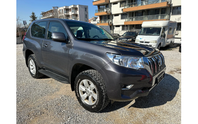 toyota-land-cruiser - 2