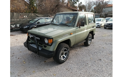 toyota-land-cruiser - 0