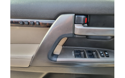 Toyota Land cruiser J200 4, 500TDI V8 EURO5B - автомобили, коли, обяви за нови и употребявани 11