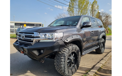 toyota-land-cruiser - 3