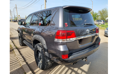 toyota-land-cruiser - 4