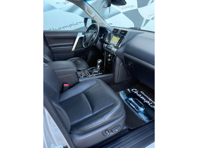 Toyota Land cruiser Топ Топ Топ - автомобили, коли, обяви за нови и употребявани 10