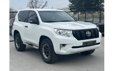 toyota-land-cruiser - 2