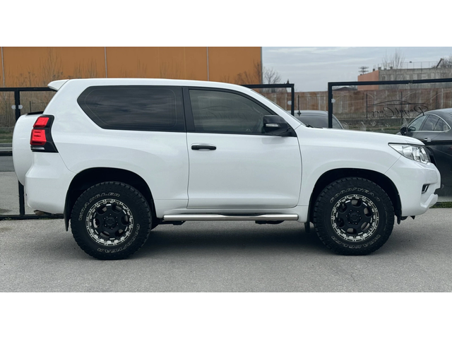 Toyota Land cruiser - автомобили, коли, обяви за нови и употребявани 3