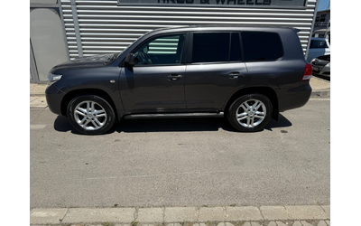 toyota-land-cruiser - 1