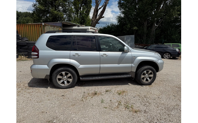 toyota-land-cruiser - 1