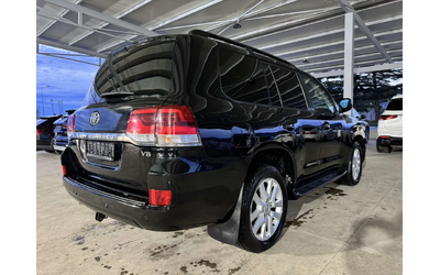 toyota-land-cruiser - 4