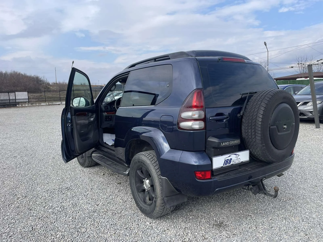 Toyota Land cruiser 3.0, D4D - автомобили, коли, обяви за нови и употребявани 7