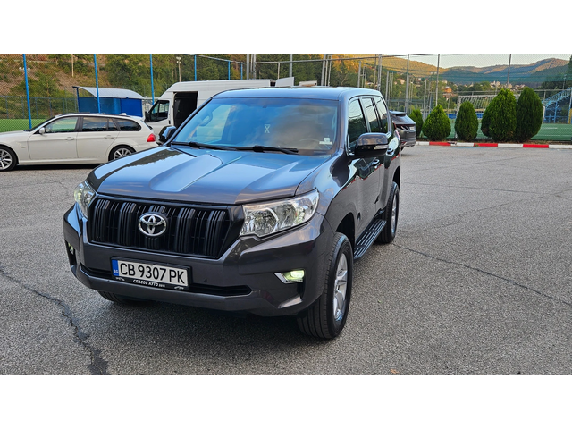 Toyota Land cruiser 2.8D4d NAVIG/AVTOMAT/FACELIFT/KEYLESS - автомобили, коли, обяви за нови и употребявани 0