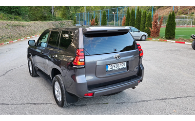 toyota-land-cruiser - 4