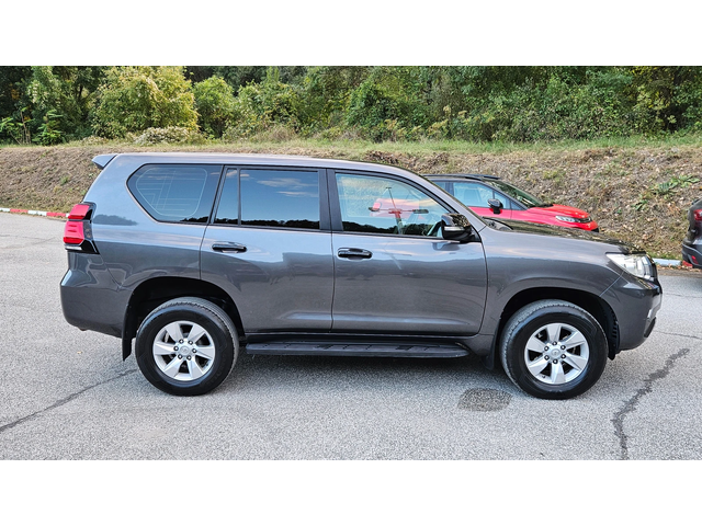 Toyota Land cruiser 2.8D4d NAVIG/AVTOMAT/FACELIFT/KEYLESS - автомобили, коли, обяви за нови и употребявани 6