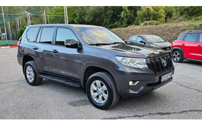 Toyota Land cruiser 2.8D4d NAVIG/AVTOMAT/FACELIFT/KEYLESS - автомобили, коли, обяви за нови и употребявани 7