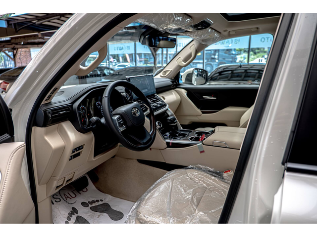 Toyota Land Cruiser 300 3.5BiTurbo/Камера/Обдухване/JBL/RSE/Чисто нов Наличен - автомобили, коли, обяви за нови и употребявани 6